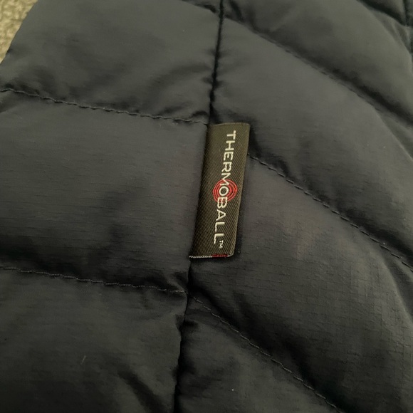 The North Face Black Puffer Vest - Picture 4 of 6